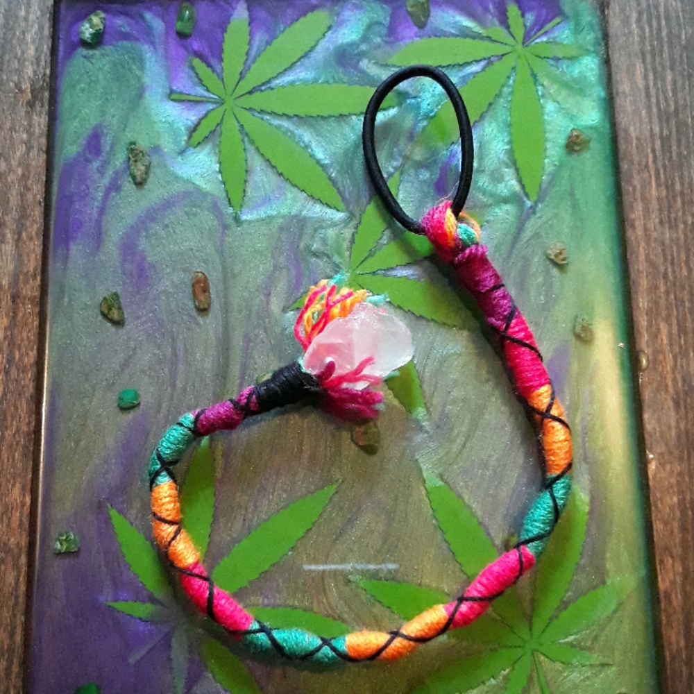 Hairwrap with quartz